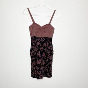WILFRED Aritzia Drapy Lyoce Dress Pleated Bodycon Printed Black Pink Size 0 NWT
